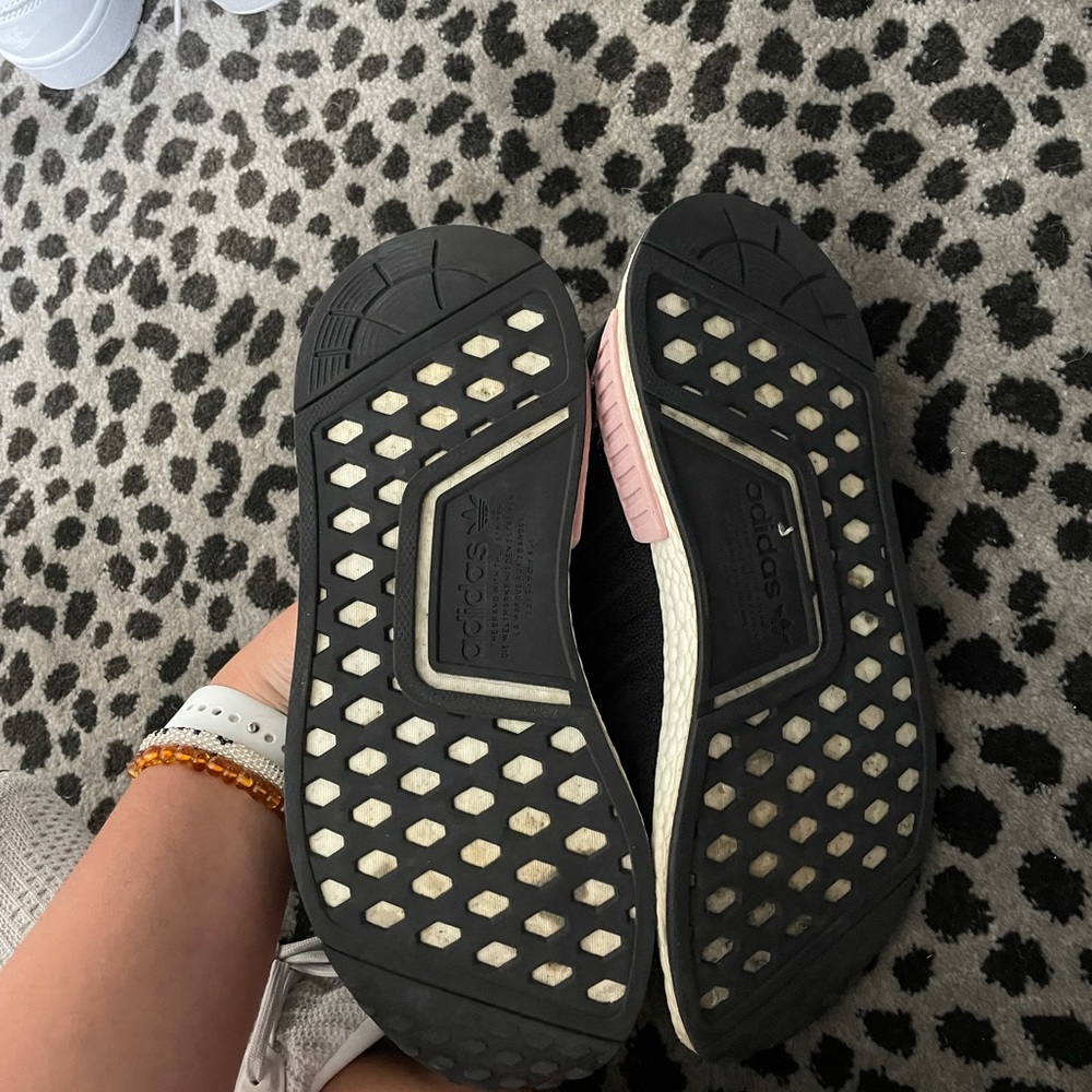 Adidas - Picture 2 of 4
